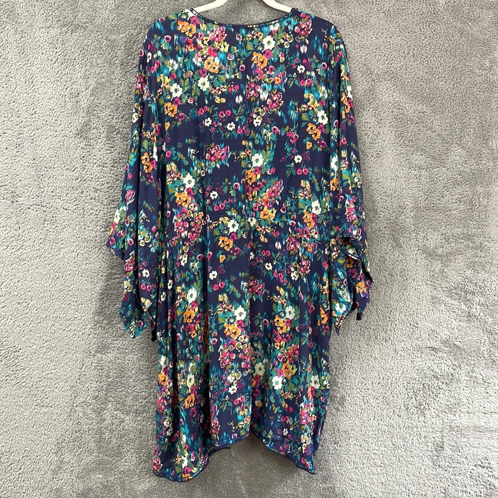 Floral V-Neck Dress - Picture 2 of 13